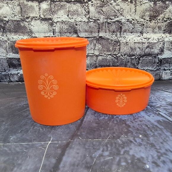 Vintage 1970's Set of 4 Orange Tupperware Servalier Nesting Flower - Picture 8 of 8